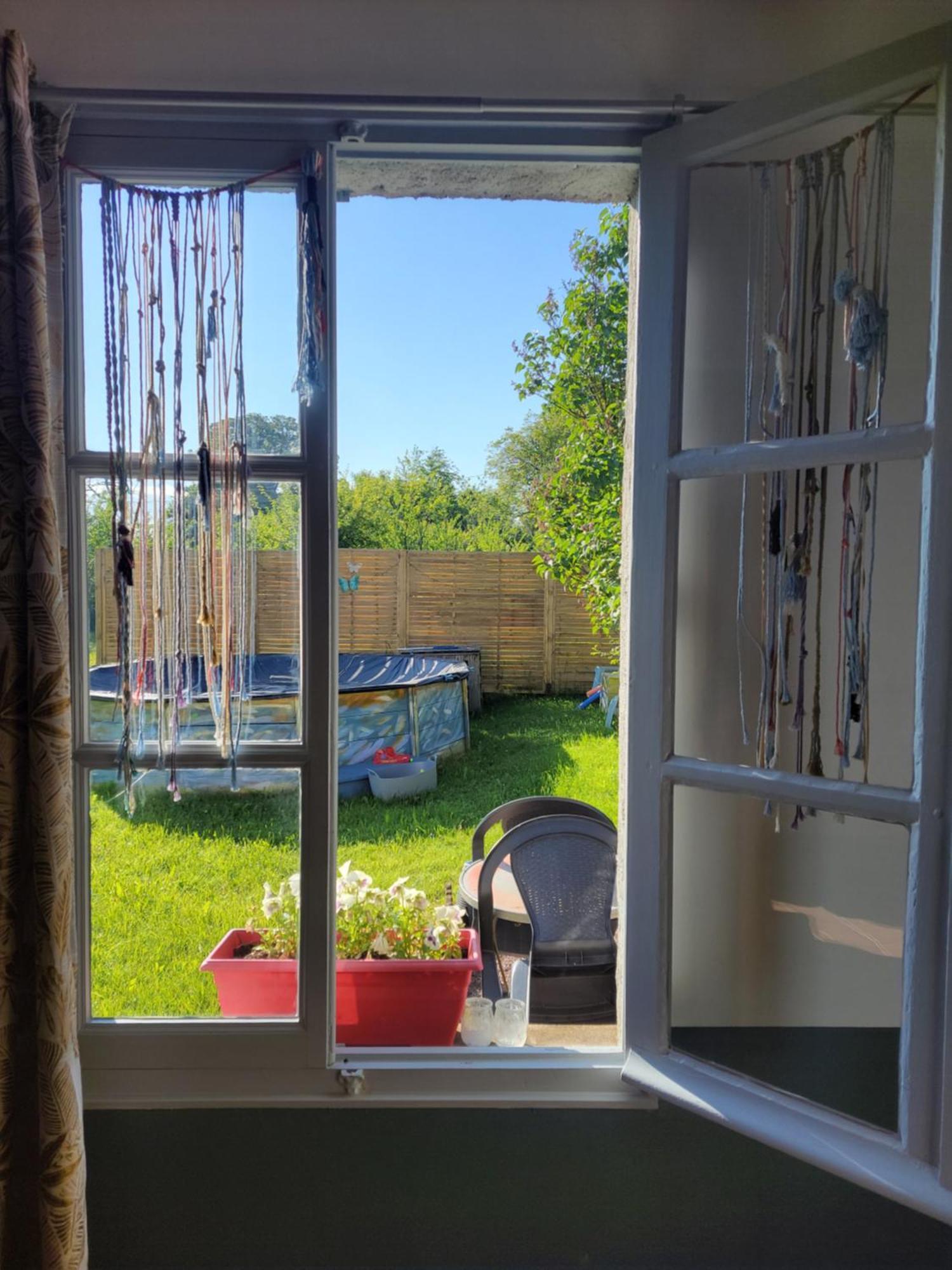 Notre Village Papillon Bed&Breakfast Neret Екстериор снимка